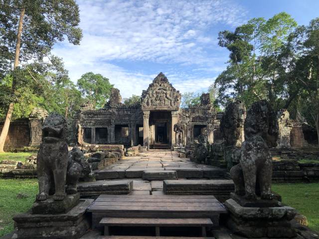 アンコール大回りコースの「プリアカン遺跡」北入口