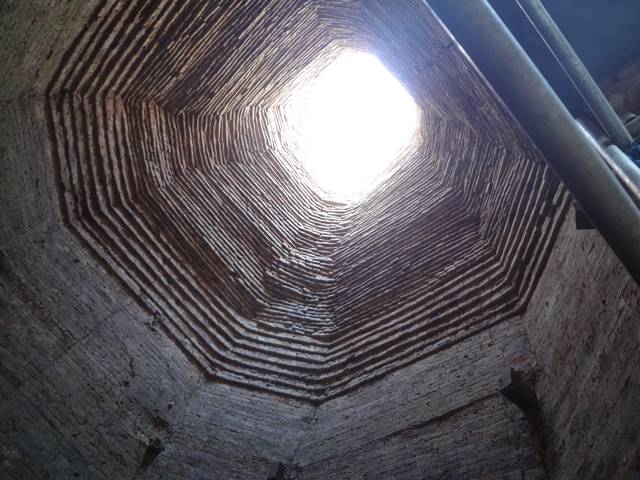 サンボープレイクック遺跡のレンガで巧妙に作られた屋根