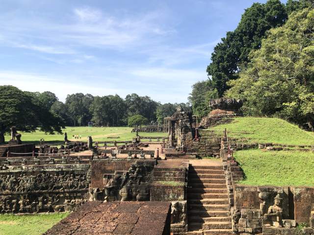「アンコールトム」の概要