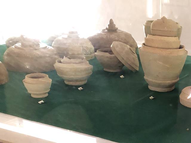 アンコール時代のクメール陶器