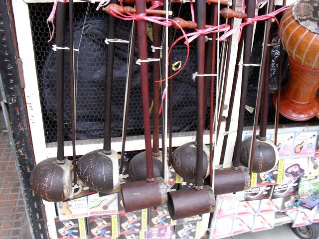 カンボジアの伝統楽器