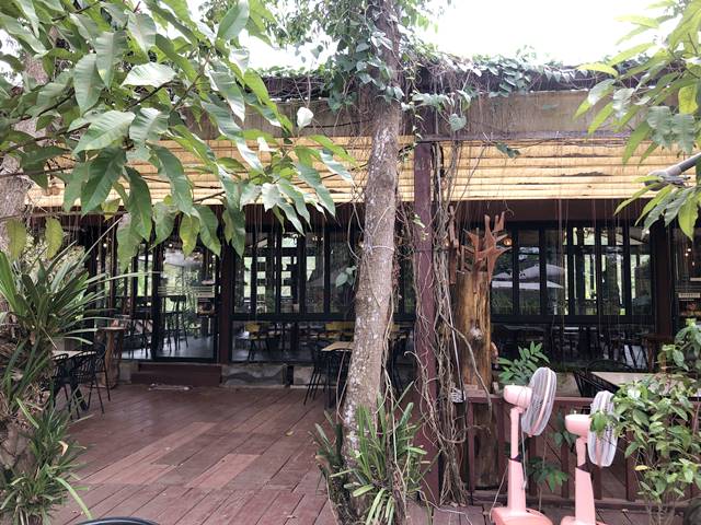 「アンコール・ボタニカル・ガーデン」のカフェ