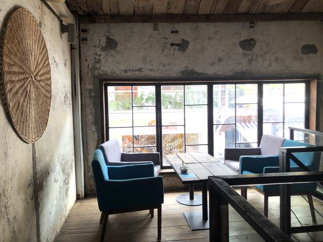 「Gelato Lab」（ジェラート・ラボ）の2階席